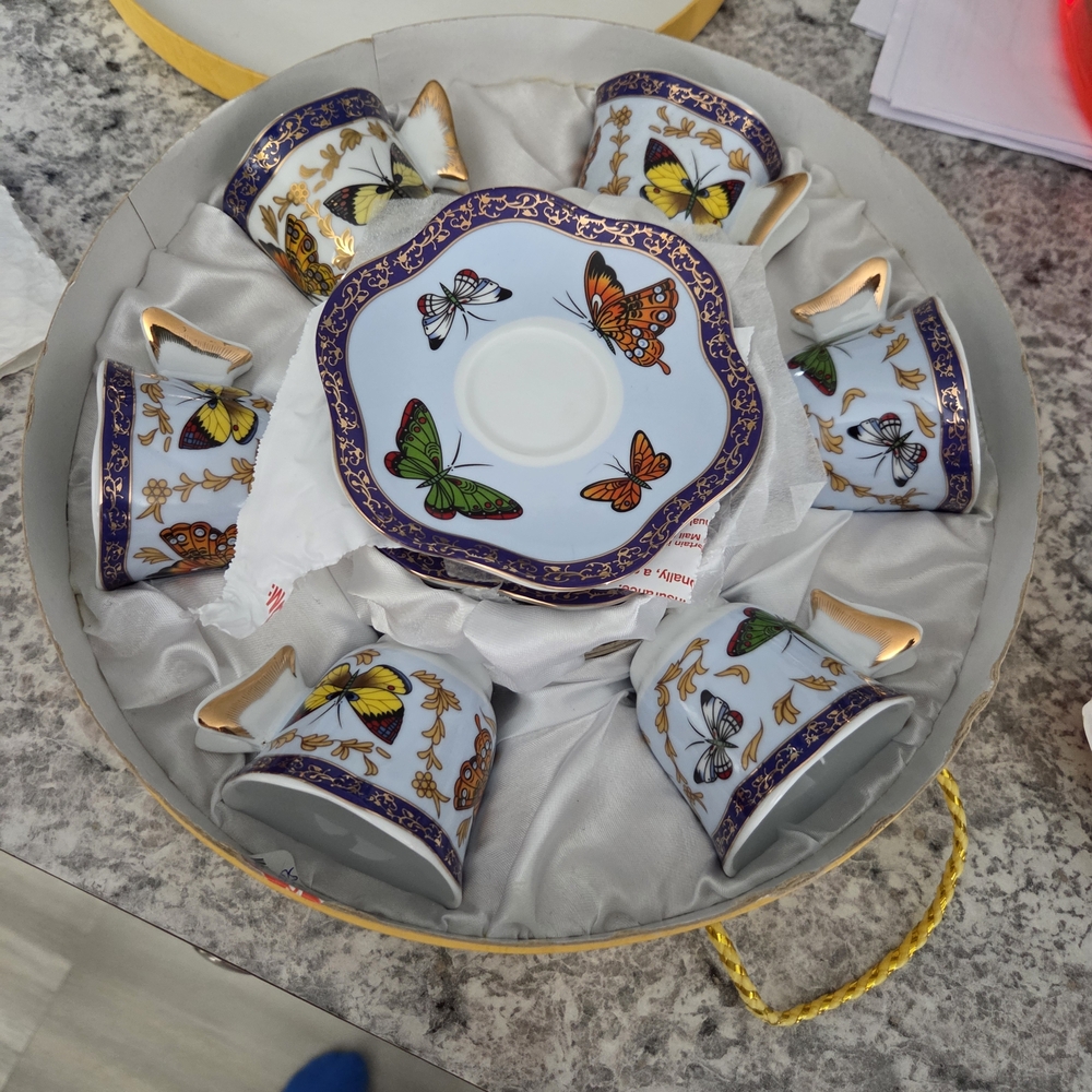 Classic Coffee Design By Yedi 12 Pc Set Butterflies. Collectors